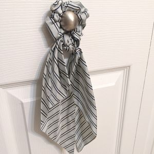 Blue stripe scrunchie scarf